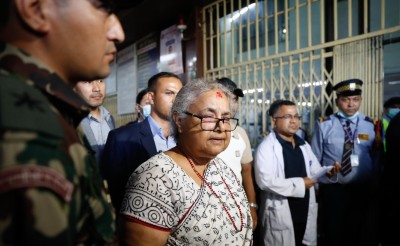  प्रधानमन्त्री कार्की अस्पताल पुगेर जेनजी आन्दोलनका घाइतेको अवस्थाबारे जानकारी लिइन् 